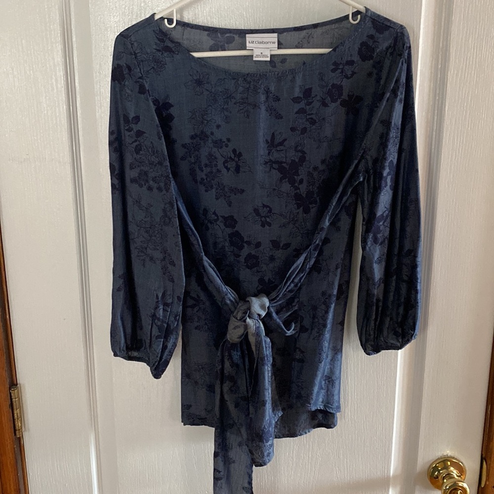 Liz Claiborne 3/4 sleeve blouse with tie, navy floral  print, size small